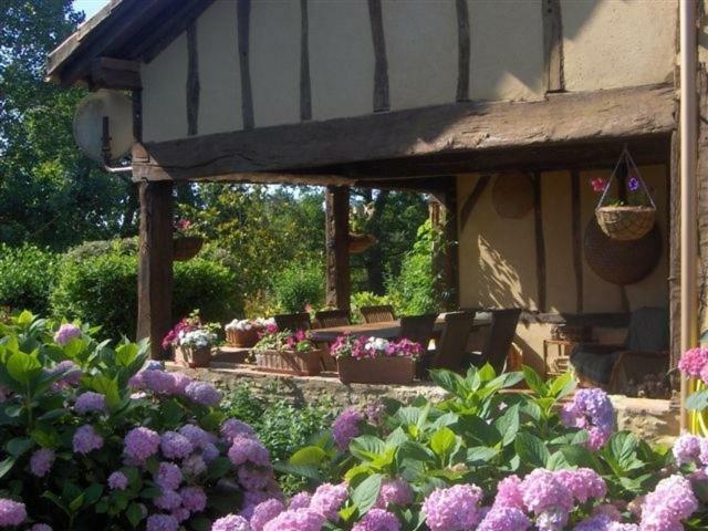 Hourcazet Bed & Breakfast Eauze Exterior photo